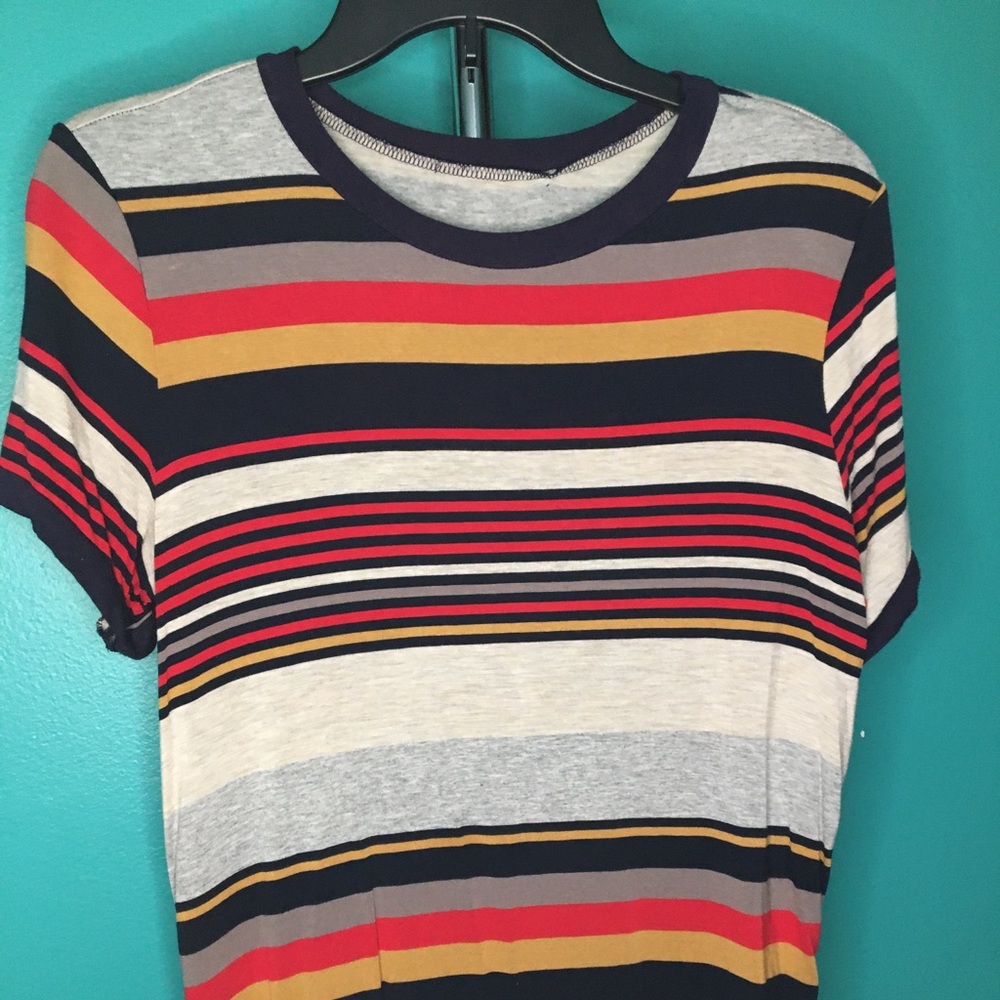 Multicolored short sleeved shirt